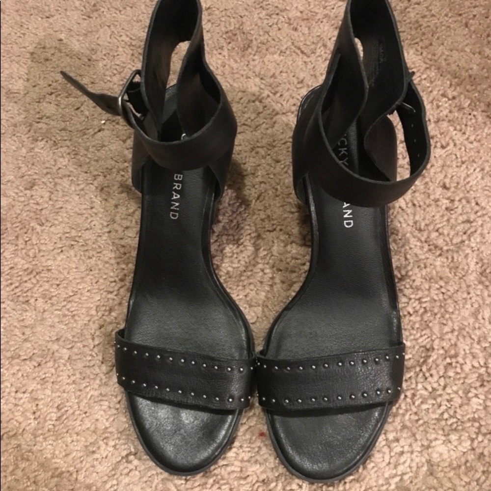 Lucky Brand Chunky Heel Strap Sandal